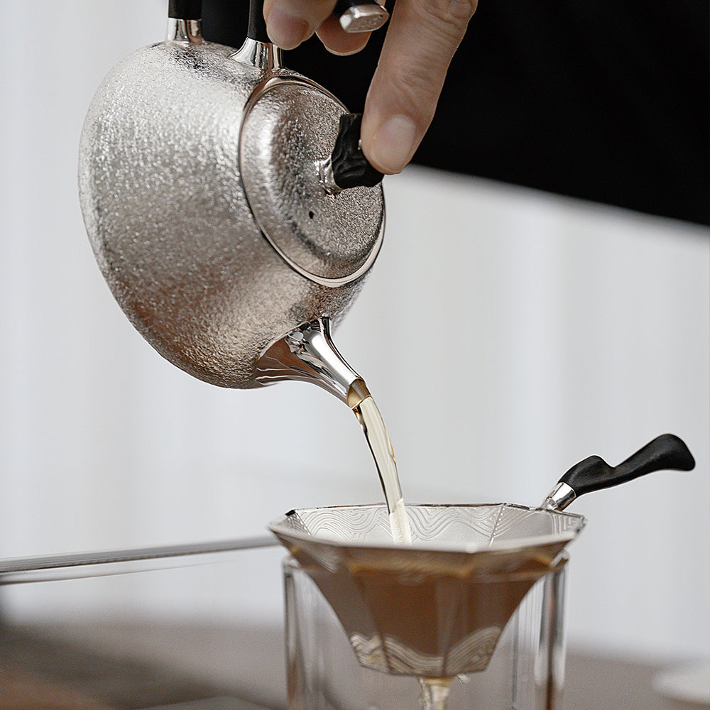 Zhengshan Shipiao Pure Silver Teapot-Pine Spring Reflecting the Moon[Ag999]