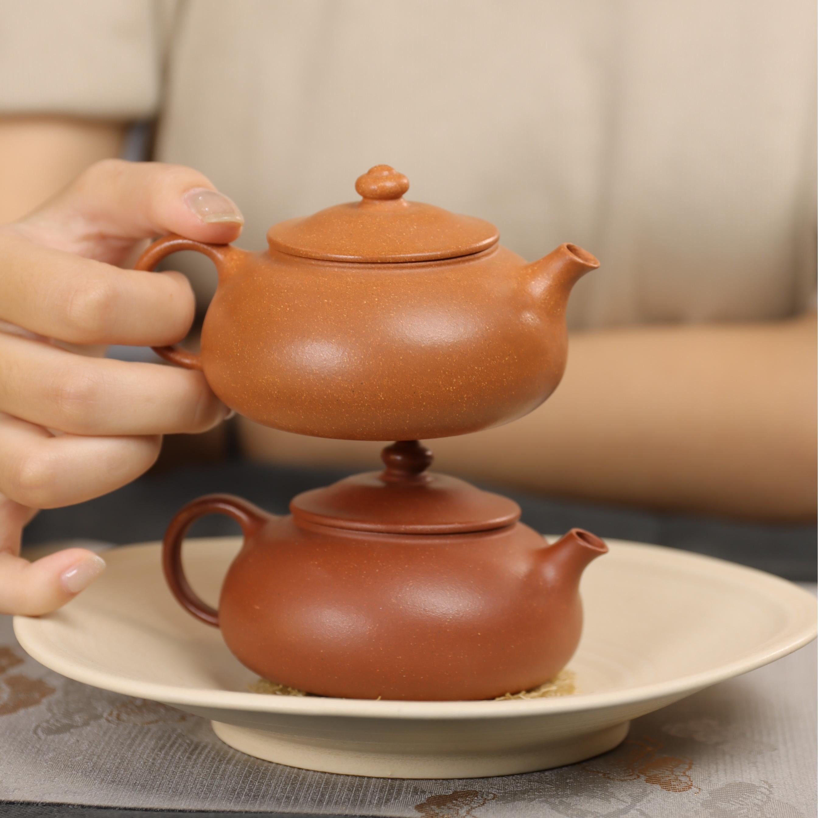 YiXing ZiSha Golden Slope Mud RongTian Teapot 容天壶[ZS72]