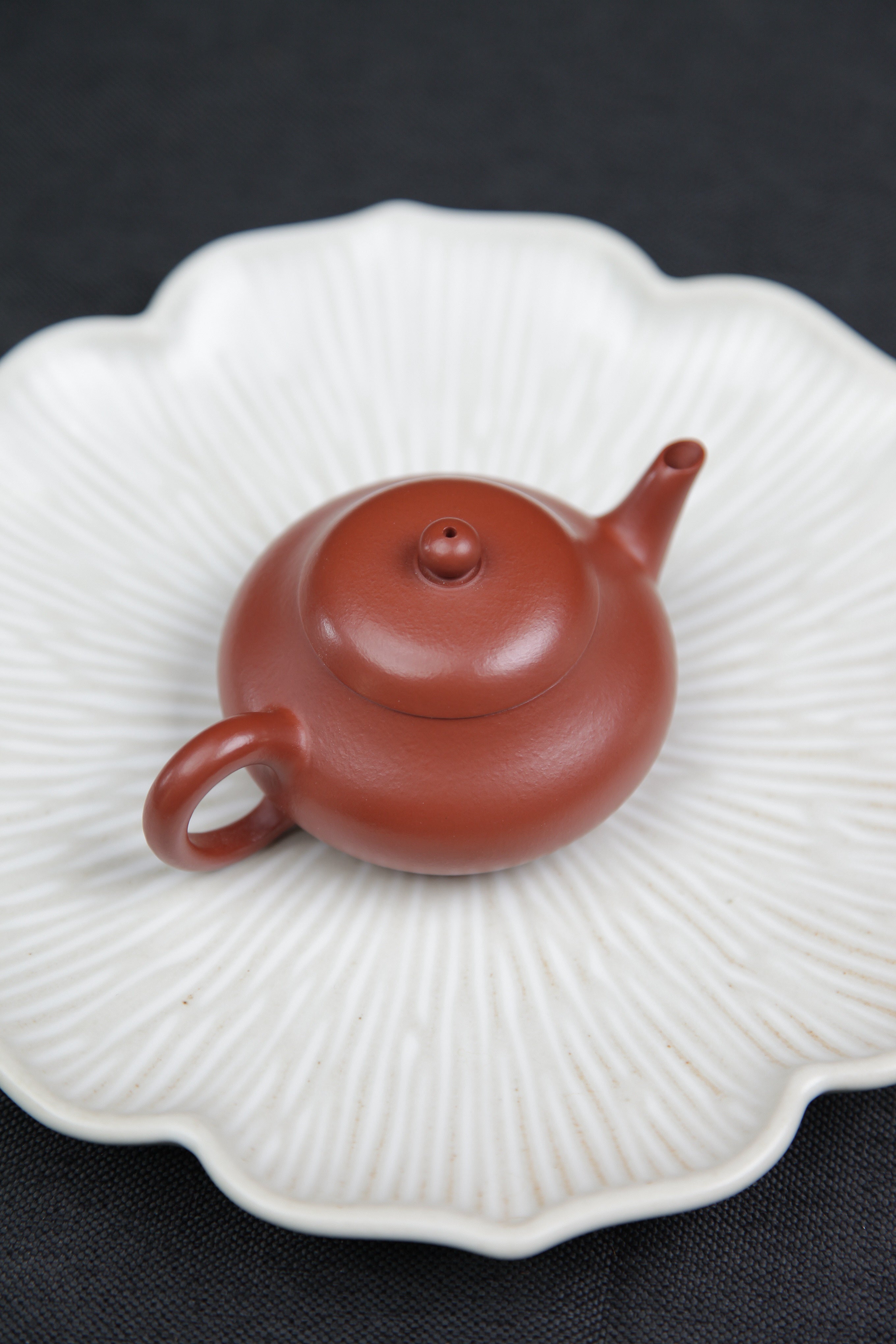 YiXing ZiSha Red Mud Dwarf Pear Pot 朱泥矮梨壶135ml [ZS83]