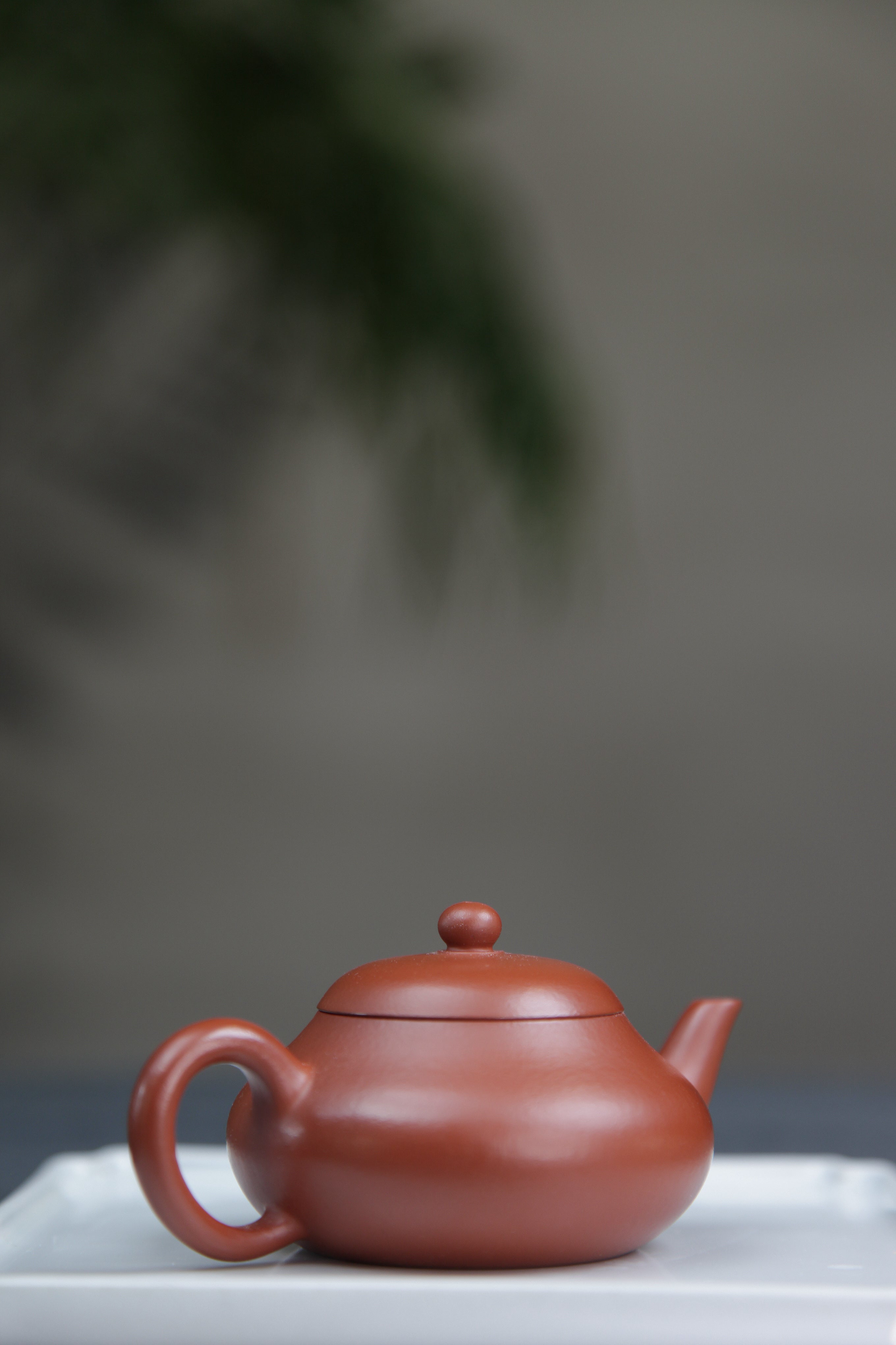 YiXing ZiSha Red Mud Dwarf Pear Pot 朱泥矮梨壶135ml [ZS83]