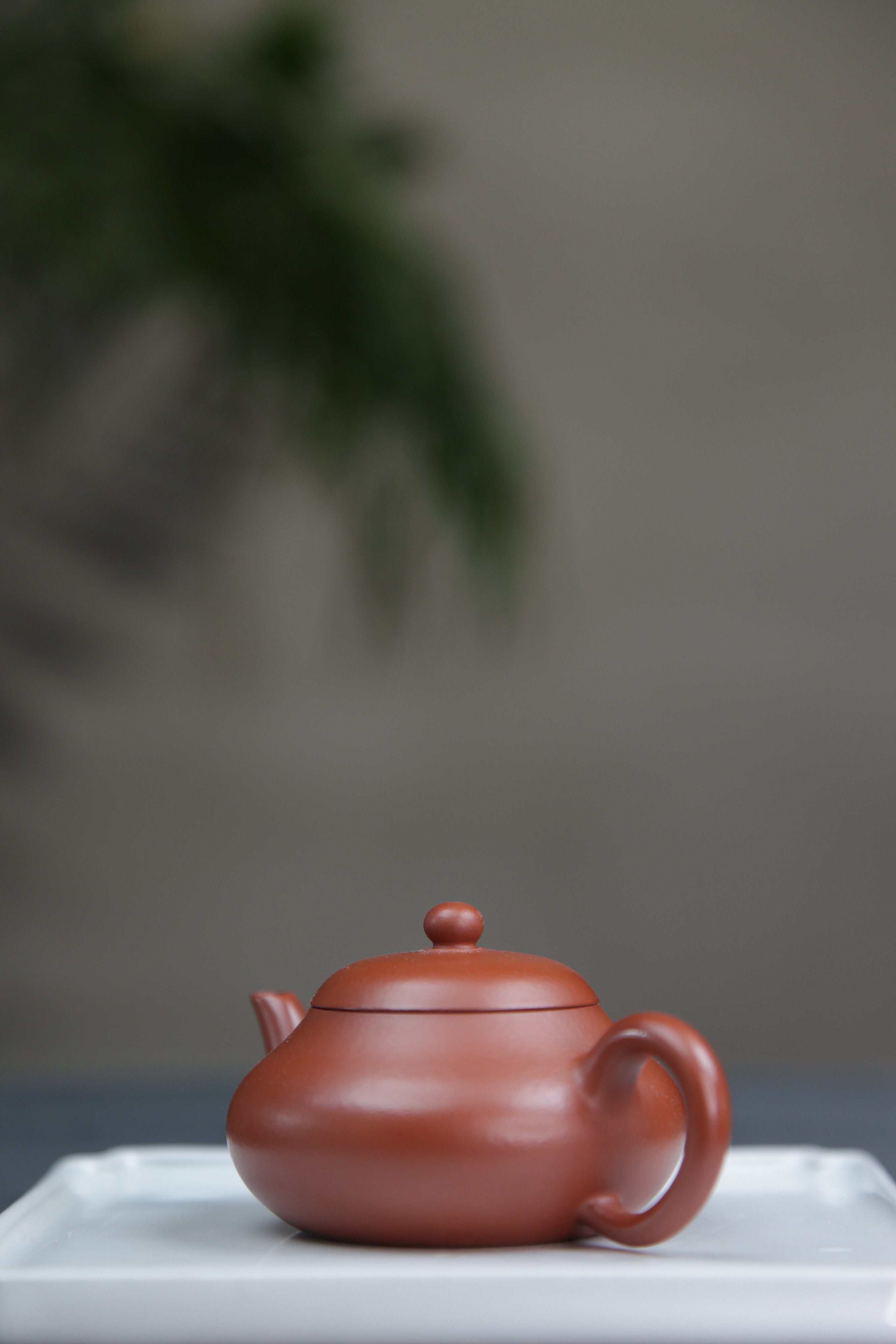 YiXing ZiSha Red Mud Dwarf Pear Pot 朱泥矮梨壶135ml [ZS83]